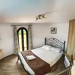 Antonis Apartments
